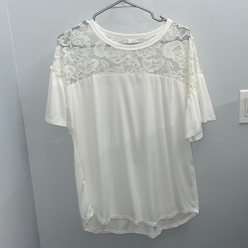 Boutique White lace shirt